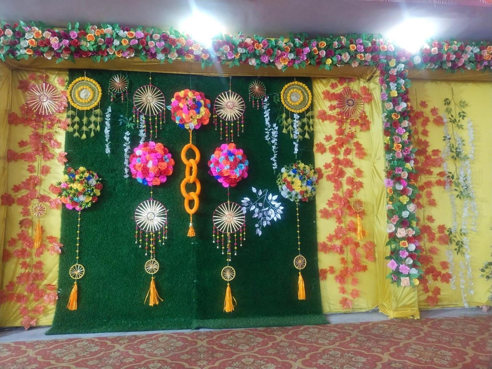 Отель Shree Krishna Garden Jhusi Экстерьер фото